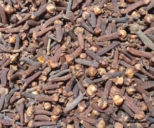 cloves 300x250